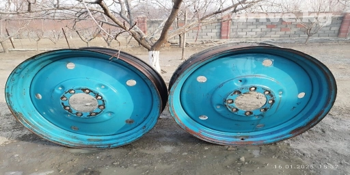 Диска сатылат 13 размер кадамжай бургонду айылы 8000 сом