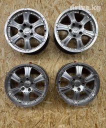 Литые Диски R 16 Комплект, отверстий - 5, Б/у