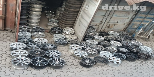 Диски R 18 AMG, Комплект, отверстий - 5, Новый