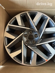 Литые Диски R 20 Hyundai, 1 шт, отверстий - 5, Новый