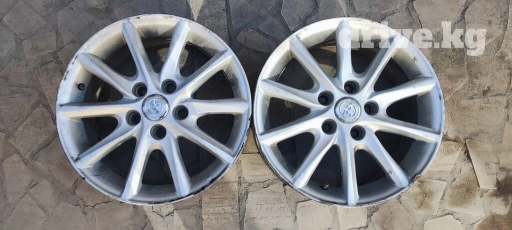 Литые Диски R 16 Toyota, Пара, отверстий - 5, Б/у
