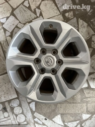 Литые Диски R 17 Toyota, 1 шт, отверстий - 6, Б/у