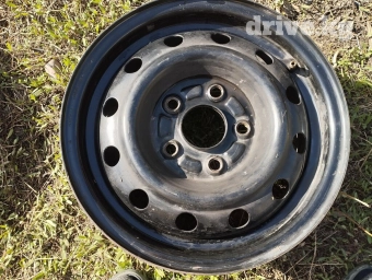 Железные Диски R <13 1 шт, отверстий - 5, Б/у