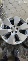 Литые Диски R 17 Subaru, Комплект, отверстий - 5, Б/у