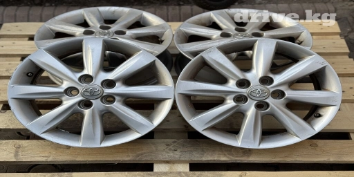 Литые Диски R 15 Toyota, Комплект, отверстий - 5, Б/у