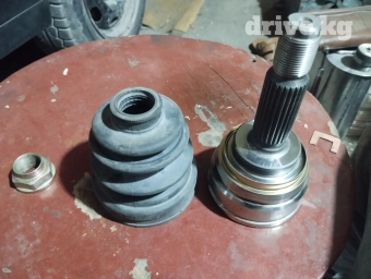 Граната Мицубиси галанд Каризма 1988-95 новая оригинал Япония