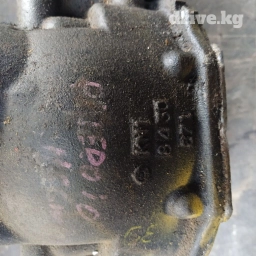 Передний редуктор Mitsubishi 2002 г., Б/у, Оригинал