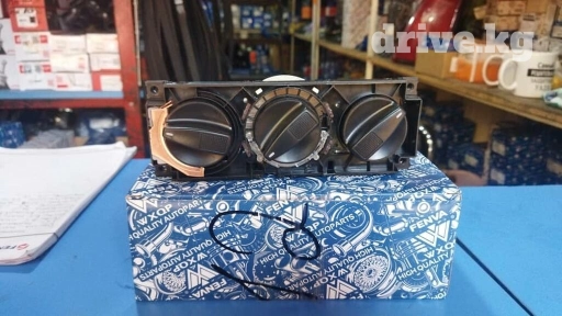 Регулятор печки на Volkswagen Golf 3