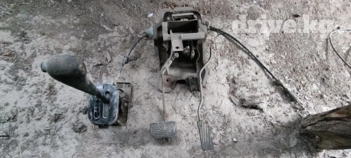 Кулиса КПП Daewoo Metiz 2
Тросс КПП
Блок педалей