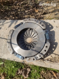 Обсалютно новая карзина рэно логон тросиковое сцепление 1,6 брал как