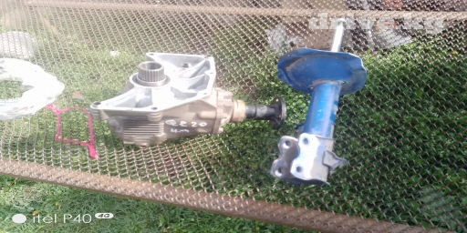 Раздатка и амортизатор Ниссан х трайл 7000