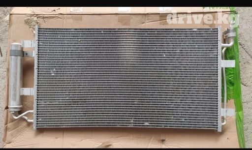 Nissan Leaf. Радиатор кондиционера привозной цена 6000 сом торг есть