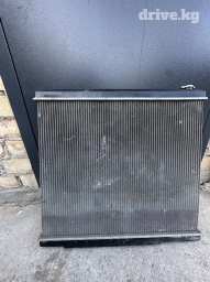 Продаю радиатор охлаждения двигателя, в хорошем состоянии, на Тойота