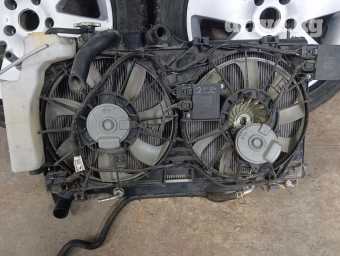 Субару Аутбэк 2018 привозные радиаторы