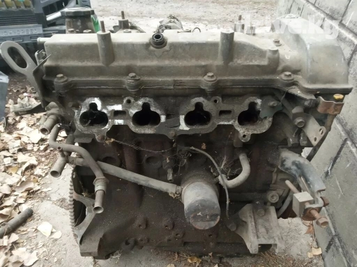 Продаю двигатель на Мазду Примаси объемом 2.0 куба бензин. Двигатель