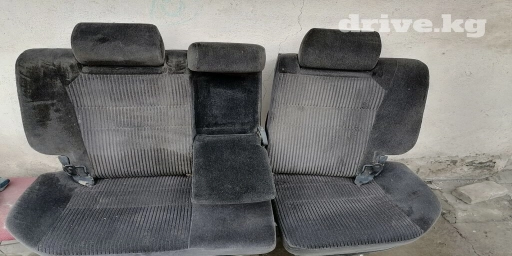 В хорошем состоянии, целые, не рваные, от хонды стрим или степвагона