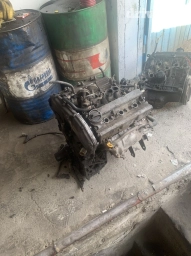 Двигатель ниссан Сефиро максима 2.0 есть форсунки шкив коленвала можно