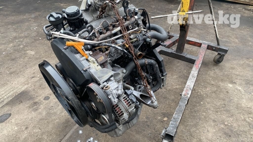 Мотор ом 612 крафтер на запчась турбины и форсунки тнвд стартер