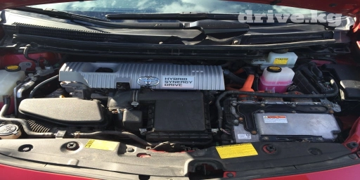 Toyota Prius + подходит Toyota Prius V 30 кузову, двигатель 2ZR-FXE