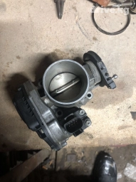 Дроссельная заслонка Audi 1998 г., Б/у, Оригинал, Германия