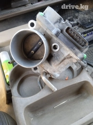 Дроссельная заслонка Toyota 2005 г., Б/у, Оригинал, Япония