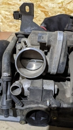 Дроссельная заслонка BMW 2002 г., Б/у, Оригинал, Германия