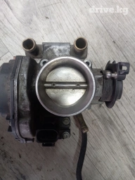 Дроссельная заслонка Volkswagen 2003 г., Б/у, Аналог, Германия