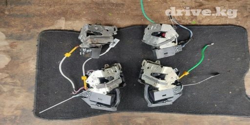 Авто запчасти на БМВ привозные с Германии дверные замки на БМВ е 39