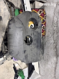 Крышка мотора 2.0 LPI. KIA HYUNDAI