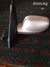 Бокавый зеркало на марку Rexton в хорошом состояние кому нужно