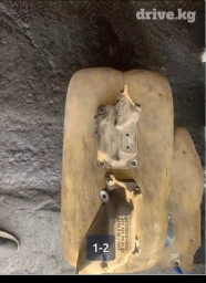 Продаю кронштейн двигателя на Гелендваген w463, от мотора M112, объем