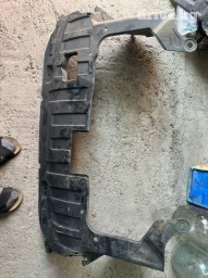 Продаю 
Зашитка под мотор
Honda fit