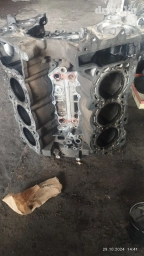 Продаю блок 642 мотор