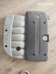 Mercedes w211 крышка двигателя 2.7дизель