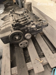 Продаю двигатель на Хонда фит объём 1,3 под востоновление масло