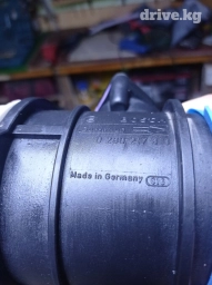 Расходомер воздуха на Мерседес (Bosch) 4,2-6л