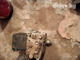 Запчасти от БМВ е34, других нет только что на фото