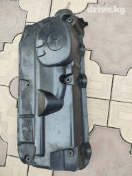 Продам крышку клапанную Мерседес Спринтер 213 CDI Полностью целая