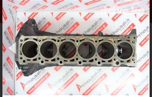 Продажа блок мерс 124 3.2 под ремонтный надо гилзавайт а так сос