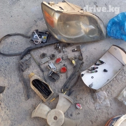 Запчасти Тойота.ноах Noah Или Вокси. 2х литровый 2001год.смотри фото