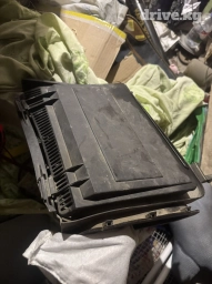 Е 39 воздушный над капотом))
Радиатор кондиционер w 220((((