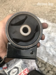 Подушка мотора Toyota 2003 г., Б/у, Аналог, ОАЭ