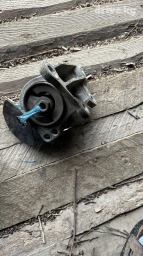 Подушка мотора Mitsubishi 1998 г., Б/у, Оригинал, Япония