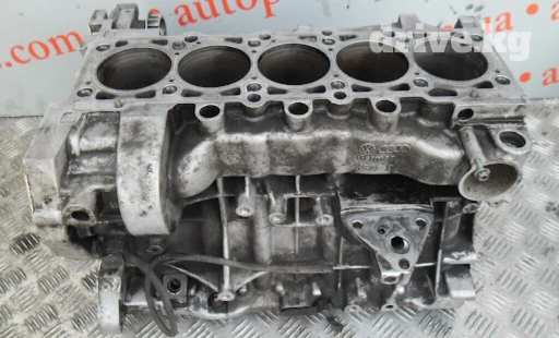 Блок двигатель головка поршня шатуны на фоцваген таурег транспортер т5