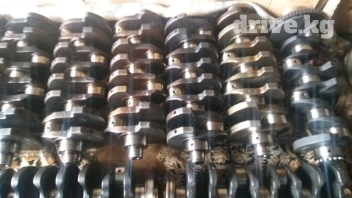 Коленвал Audi 1993 г., Б/у