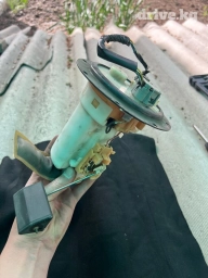 Бензонасос Toyota 2004 г., Б/у, Оригинал, Япония