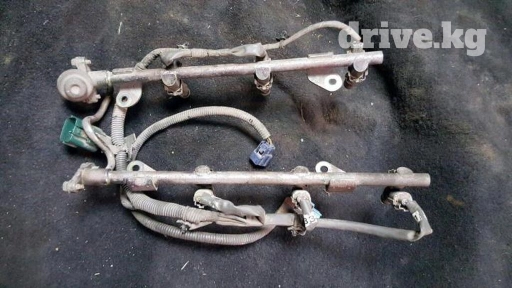 Nissan Infiniti VQ35 Рампа с форсунками, Ниссан Инфинити VQ35