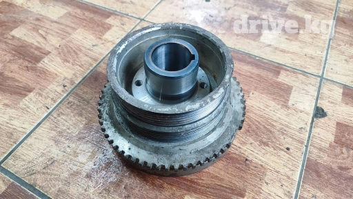 УАЗ Буханка шкив коленвала Двигатель ЗМЗ-409 См. Фото Флянец -