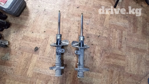 СРВ третьего поколения передние оригиналы. Продам оригинальные