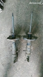 Передний амортизатор Lexus